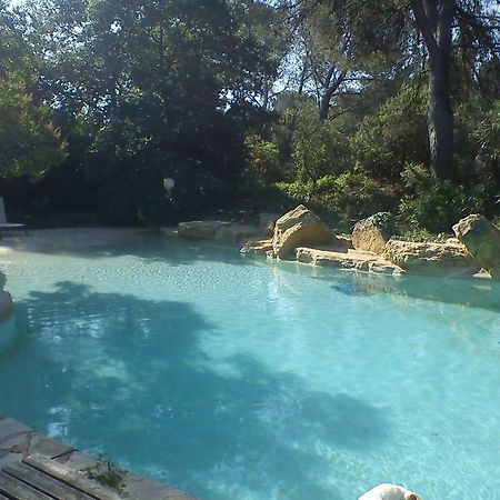 La Bousquatiere Bed and Breakfast Piolenc Kamer foto