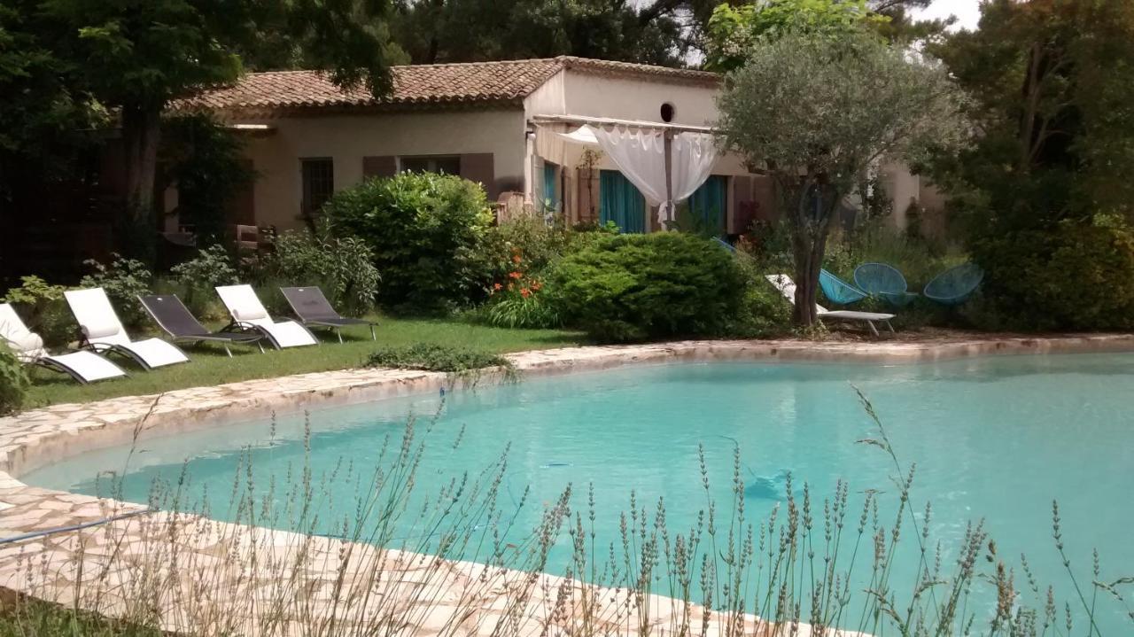 La Bousquatiere Bed and Breakfast Piolenc Buitenkant foto