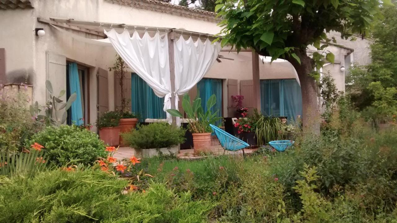 La Bousquatiere Bed and Breakfast Piolenc Buitenkant foto
