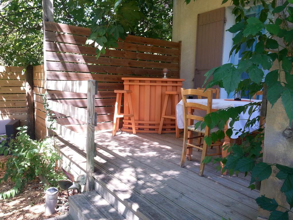La Bousquatiere Bed and Breakfast Piolenc Buitenkant foto
