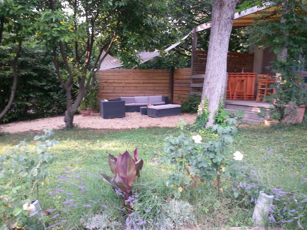 La Bousquatiere Bed and Breakfast Piolenc Buitenkant foto